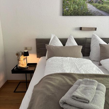 Lechtaler Alpenblick Landeck - Privatzimmer & Ferienwohnung Exteriör bild