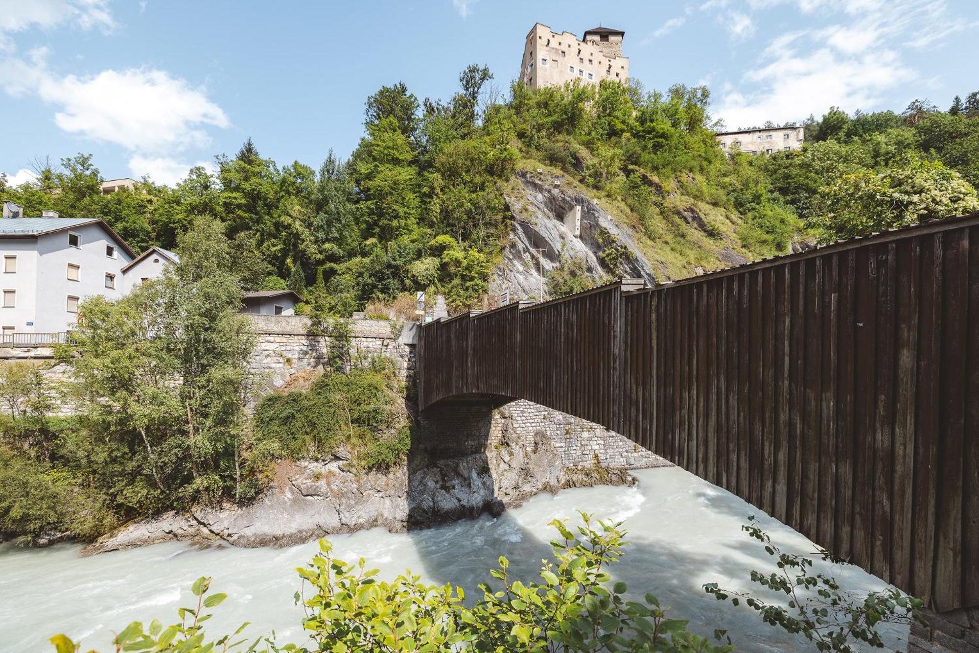 Lechtaler Alpenblick Landeck - Privatzimmer & Ferienwohnung Exteriör bild