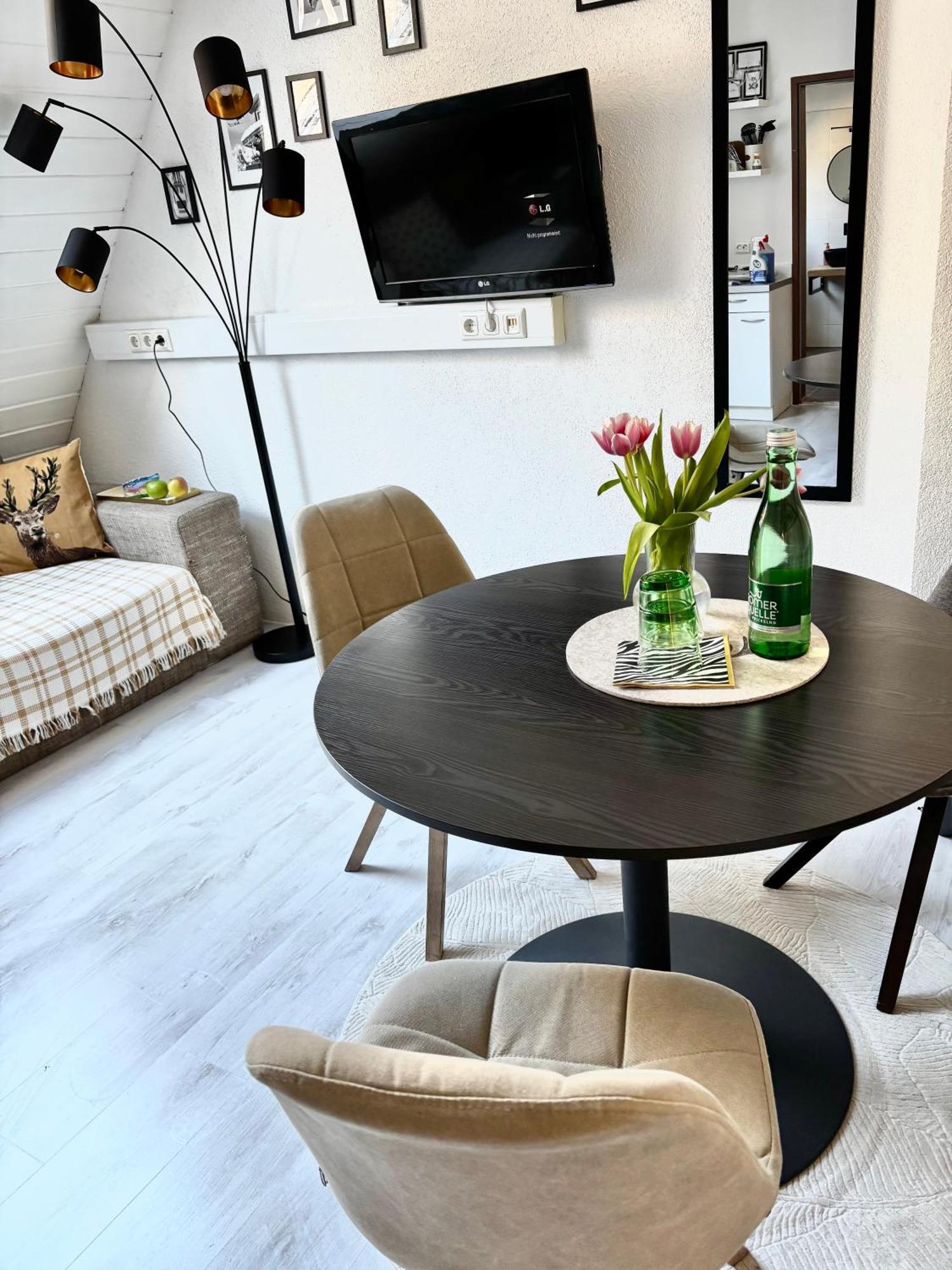 Lechtaler Alpenblick Landeck - Privatzimmer & Ferienwohnung Exteriör bild